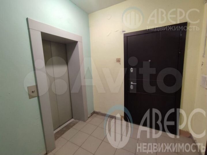 1-к. квартира, 42 м², 1/9 эт.