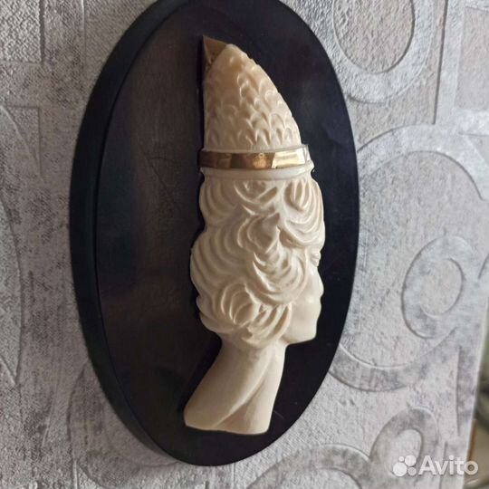 Панно, картина из бивня Африканка