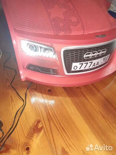 Кровать машина