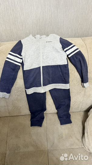 Спортивный костюм