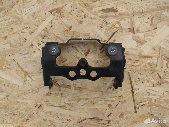 Крепление заднего фонаря Kawasaki ZZR400-1 (ZX400K