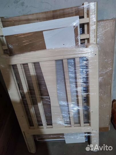 Детская кроватка с маятником+матрас