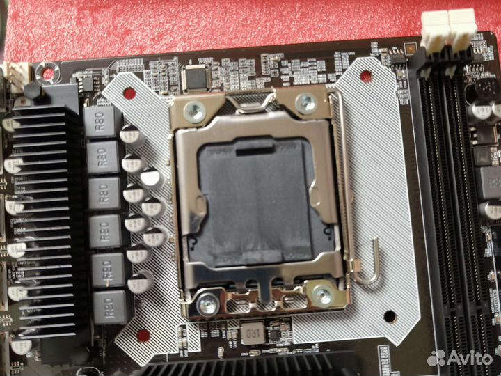 LGA 1366.Новые материнские платы и процессоры