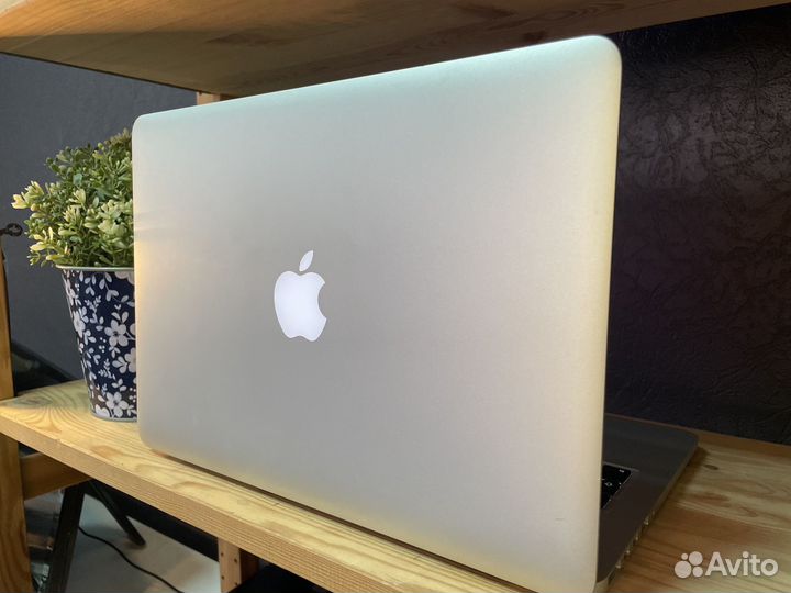 Apple MacBook Pro 13 Retina / 8gb / + Windows