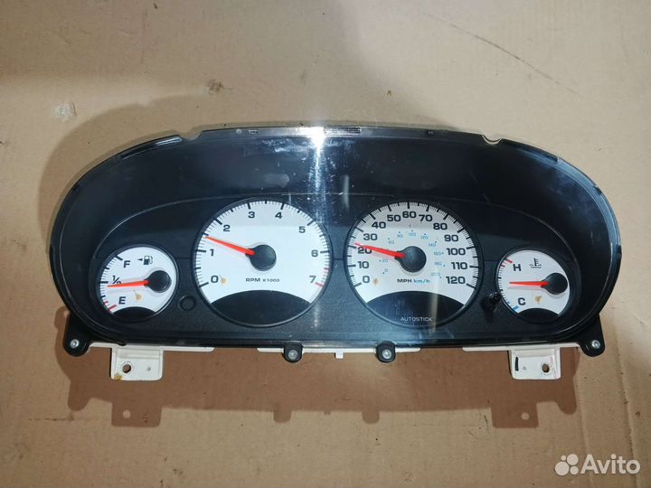 Панель приборов Dodge Stratus 2002г 2,7л