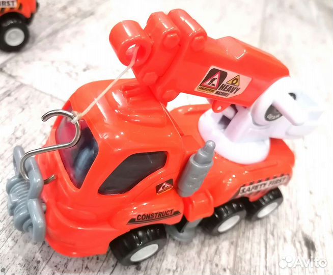 Кран и бетономешалка, отс