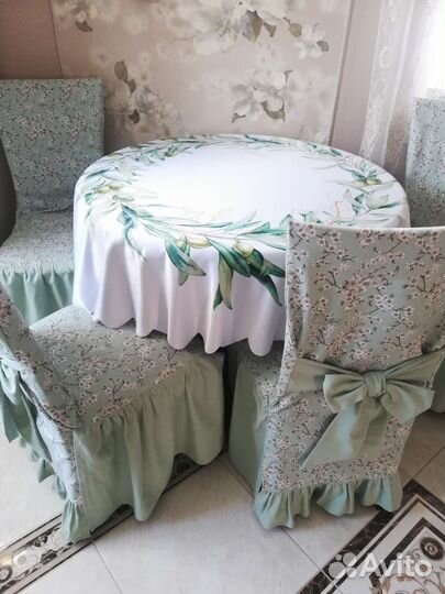 Чехлы на стулья