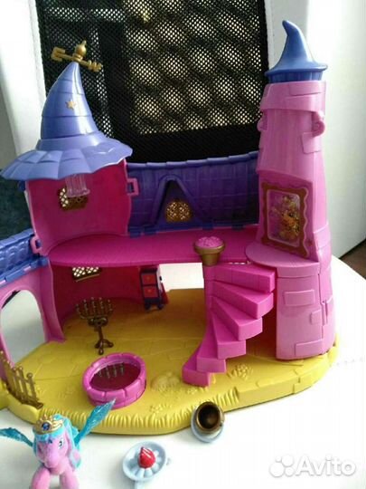 Закалдованный замок Филли Ведьмочек