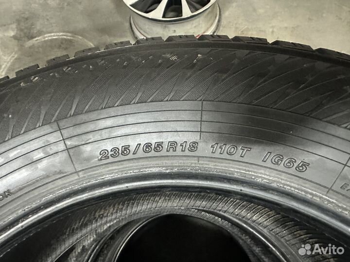 Yokohama Ice Guard IG65 235/65 R18 110T