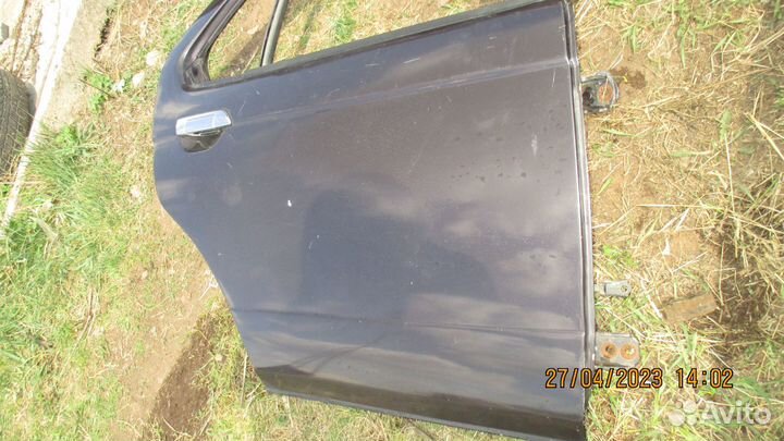 Дверь задняя правая Nissan Bluebird U14