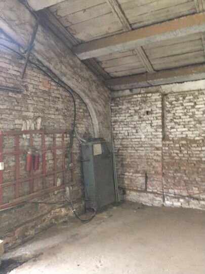 Производство, 1600 м²
