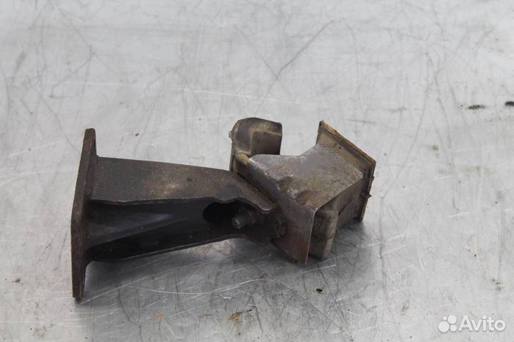 Кронштейн двигателя левый Nissan Pathfinder R51