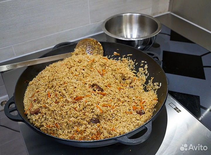 Казан чугунный узбекский с крышкой для плова