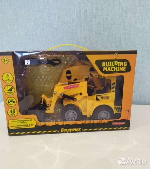 Новый Погрузчик на пульте управления