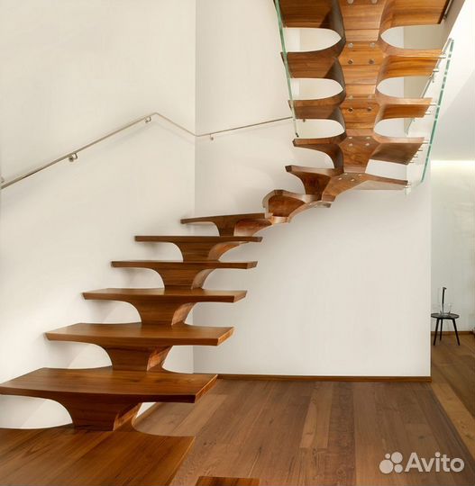 Лестница на второй этаж