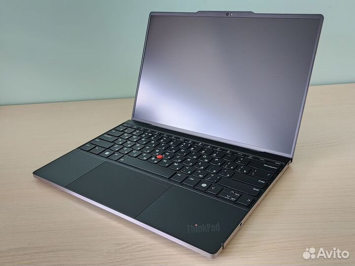 Новый Lenovo ThinkPad Z13 Gen 1 AMD rus