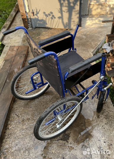 Инвалидная складная коляска с рычажным управлением