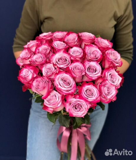 Букет из 25 сиреневых роз Эквадор 60 см