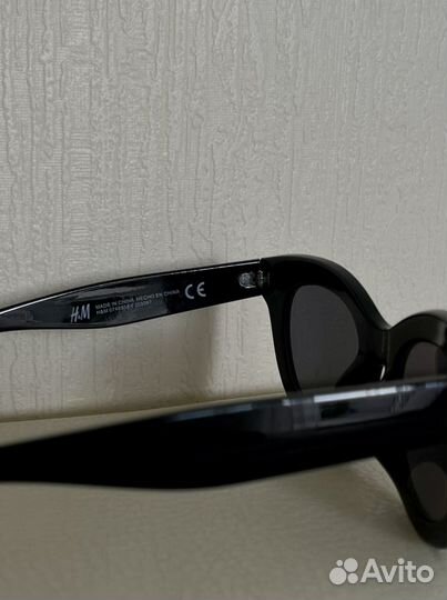 Солнцезащитные очки H&M