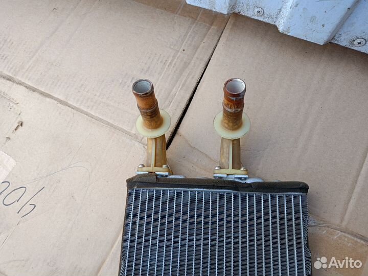 Радиатор печки отопителя Nissan Cefiro A33