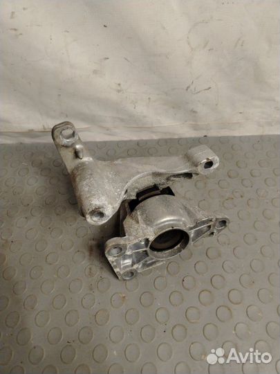 Подушка двигателя Renault Fluence седан K4M V838