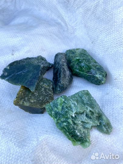 Камень Нефрит для ландшафта