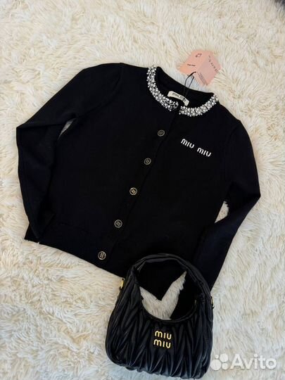 Шикарный кардиган Miu Miu (топ 2025)