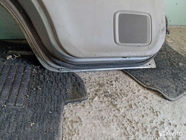 Дверь задняя левая Mazda Demio DW3W 1998