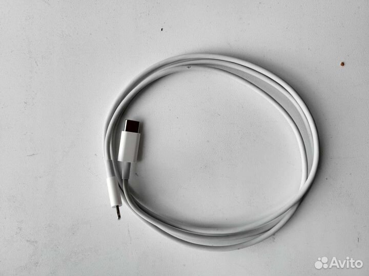 Шнур на iPhone оригинал