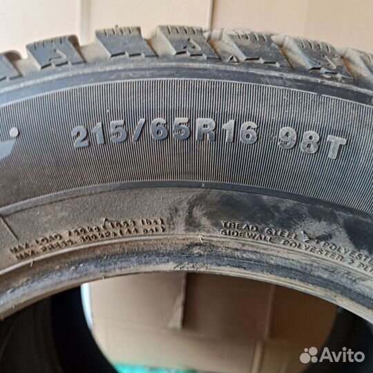 Kumho I'Zen RV Stud KC16 215/65 R16