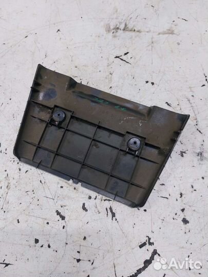 Накладка дополнительного стоп сигнала Mazda 323 BF