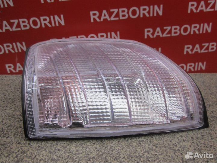 Поворотник левый Mercedes-Benz E-Class W124 85-95