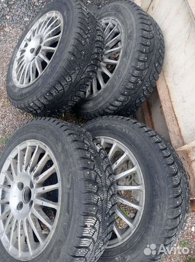 Зимние колеса с дисками 185/65 r15