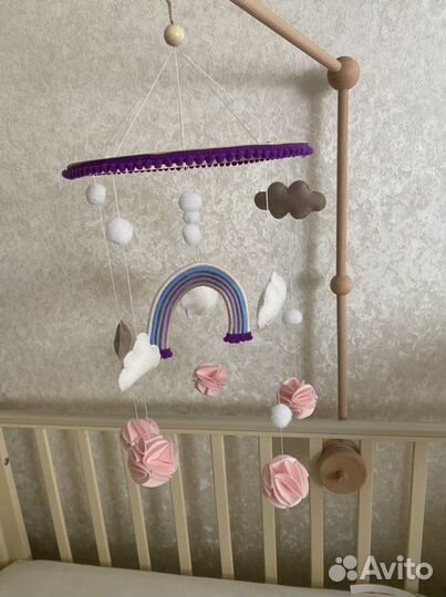 Мобиль на детскую кроватку