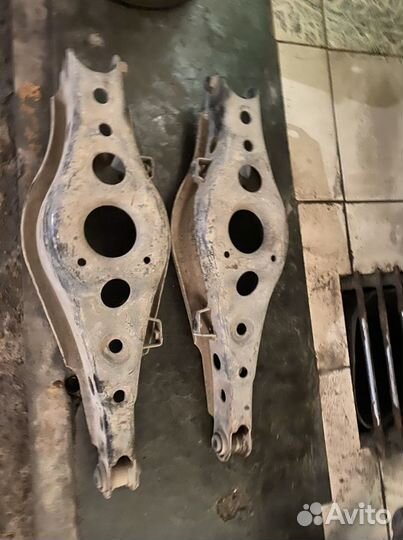 Рычаги задней подвески на Тойота Рав 4 30,40