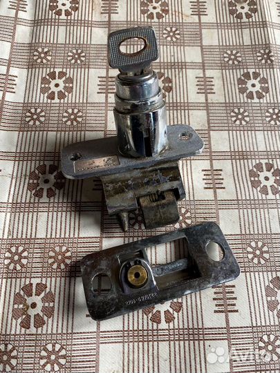 Замок багажника ваз 2109