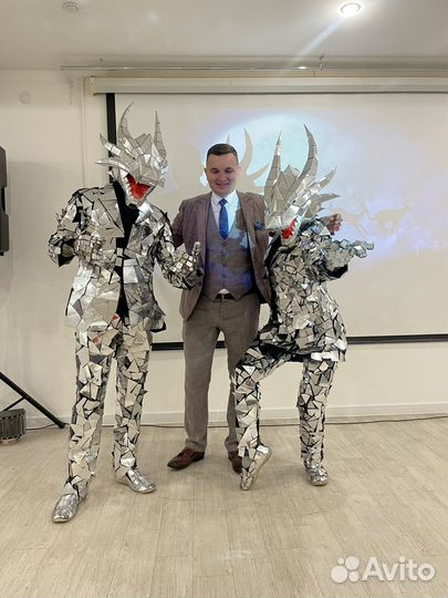 Танцоры на праздник