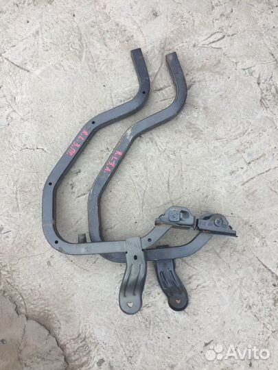 Рено логан 1 петля крышки багажника