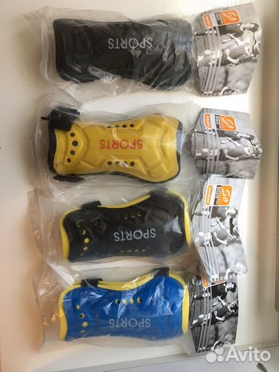 Футбольные щитки