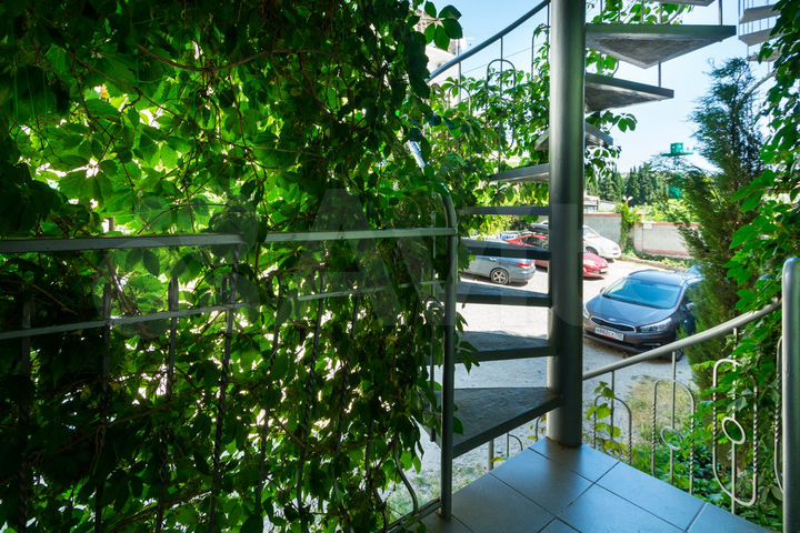 Комната 25 м² в 1-к., 1/3 эт.