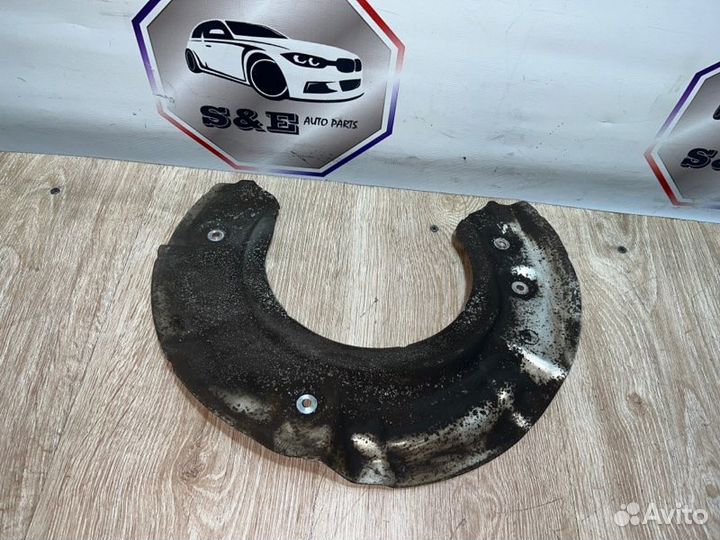 Пыльник тормозного диска правый Bmw F10 N20B20A