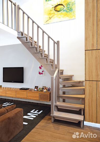 Лестница деревянная межэтажная