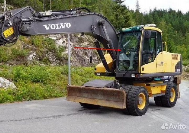 Стекло лобовое верхнее на экскаватор Volvo EW 180