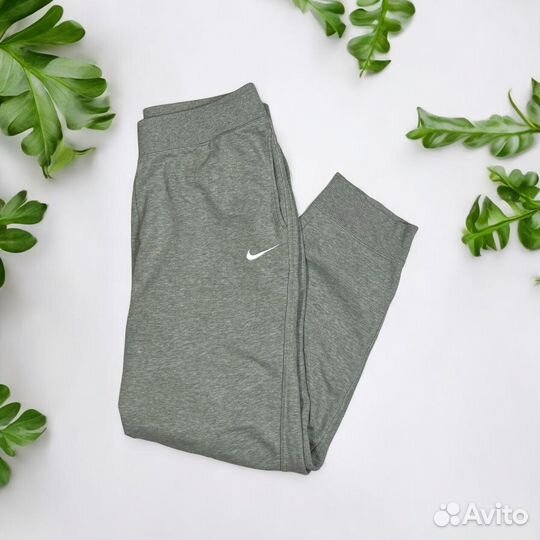 Спортивки Nike