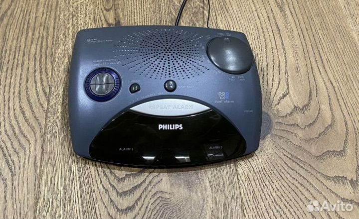 Радио с часами и будильником (из Финляндии)