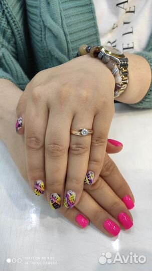 Маникюр в студии 