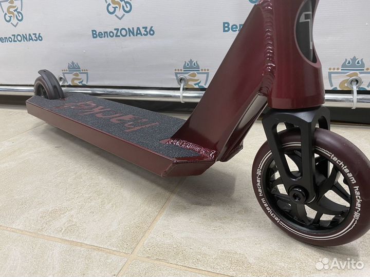 Самокат трюковой Tech Team Hacker 2021