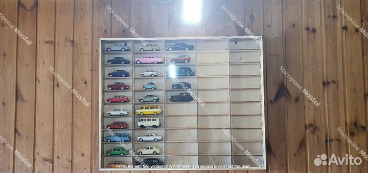 Полка, парковка, гараж для машинок 1:43