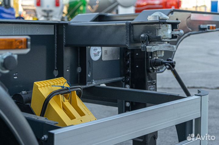 Полуприцеп контейнеровоз Bonum 914295-05, 2023