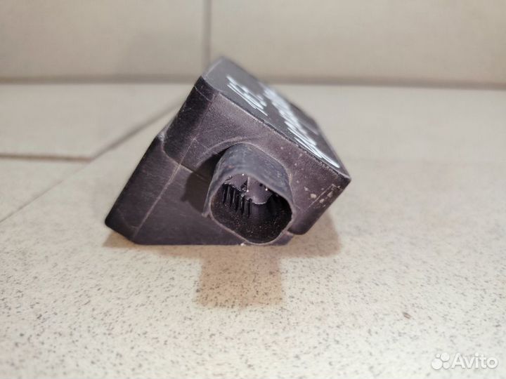 Датчик ускорения Mercedes Benz w163